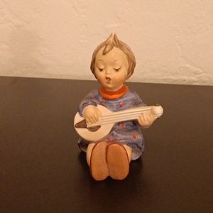 HUMMEL JOYFUL #53 FIGURINE